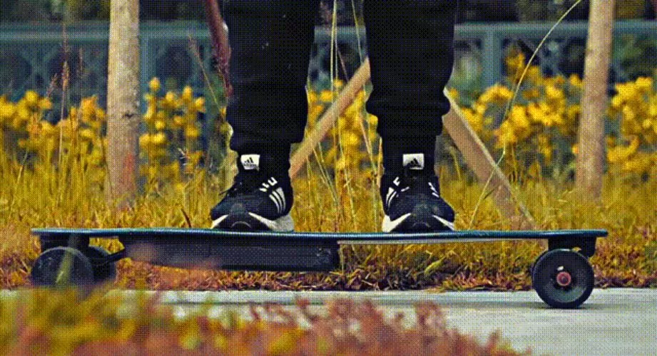 Maxfind Max4 Pro : Essai du skateboard électrique